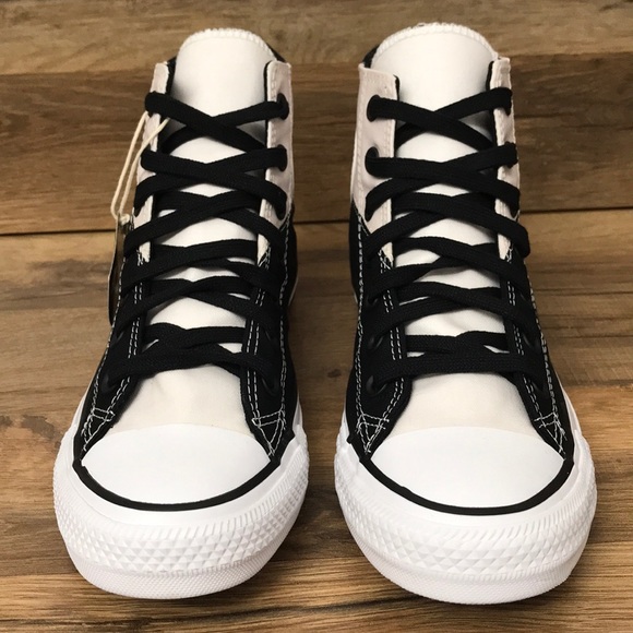 CONVERSE CTAS HIGH TOP BRAND NEW - Picture 6 of 15